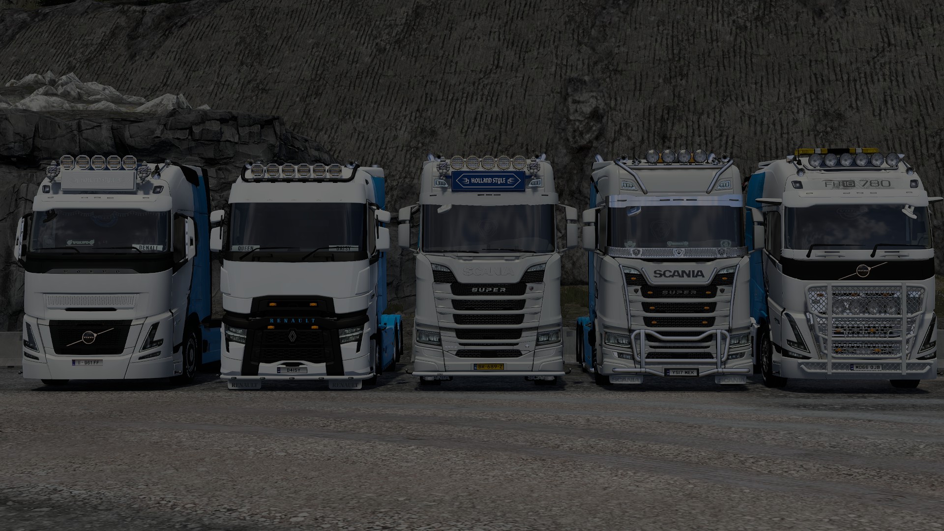 Novi Trucking Convoy - Parked up at destination 2